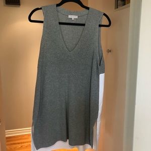 1 State Gray/White Colorblock Top